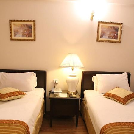 Carlton Tower Hotel Lahore Extérieur photo