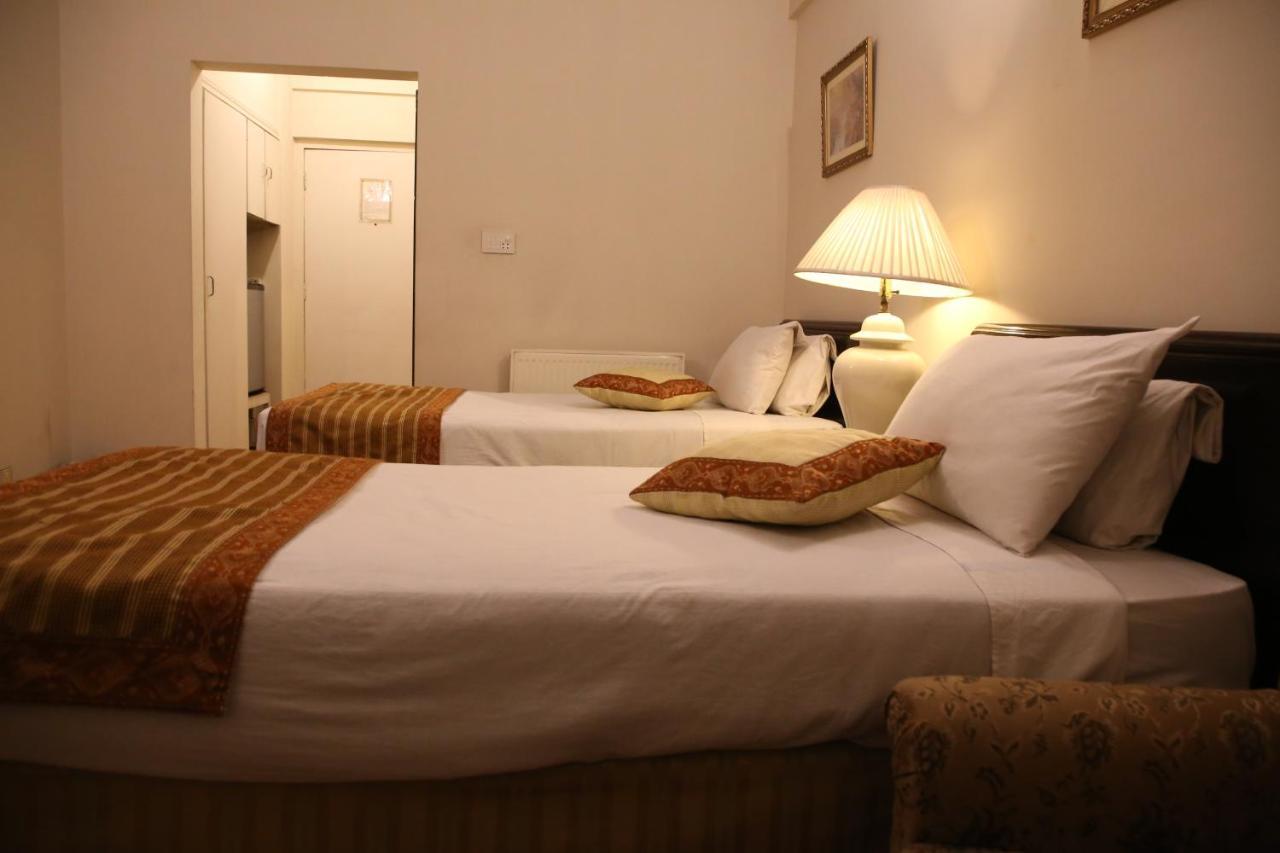 Carlton Tower Hotel Lahore Extérieur photo