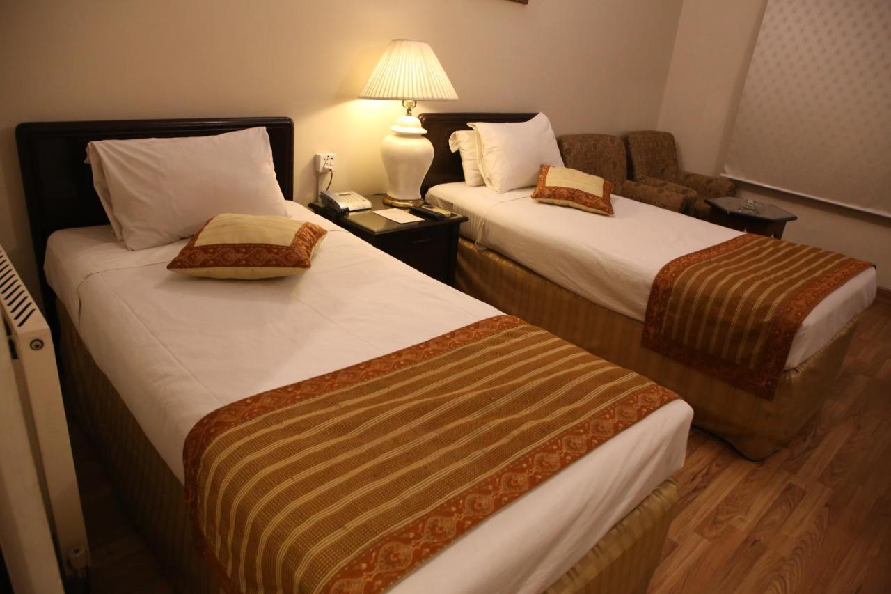 Carlton Tower Hotel Lahore Extérieur photo