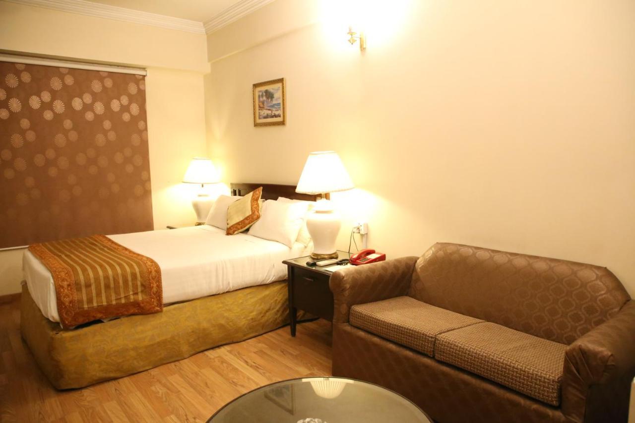 Carlton Tower Hotel Lahore Extérieur photo