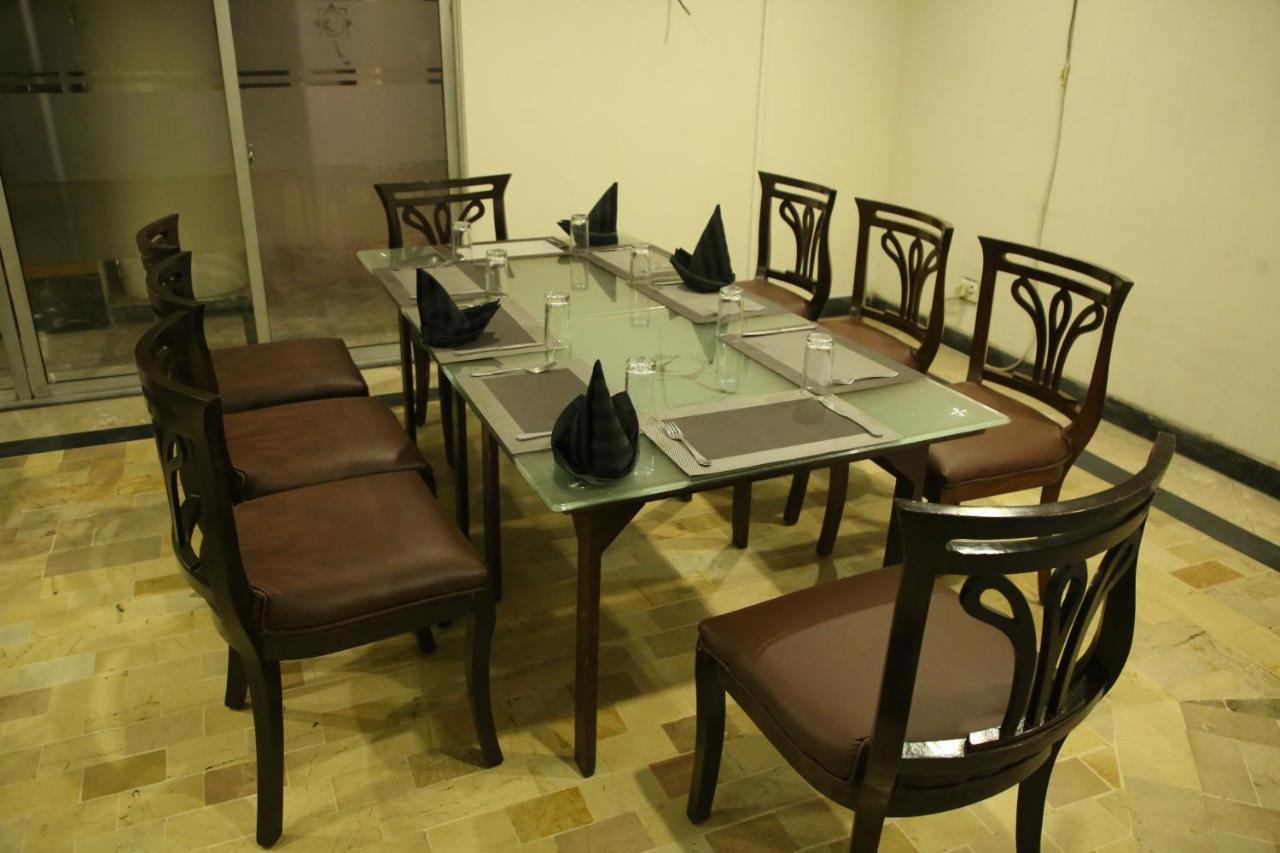 Carlton Tower Hotel Lahore Extérieur photo