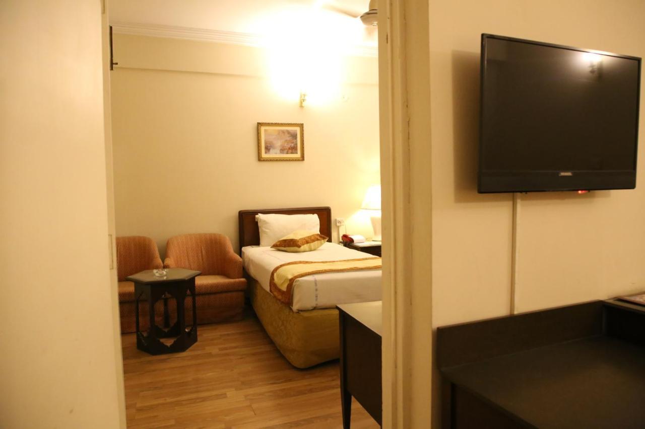 Carlton Tower Hotel Lahore Extérieur photo