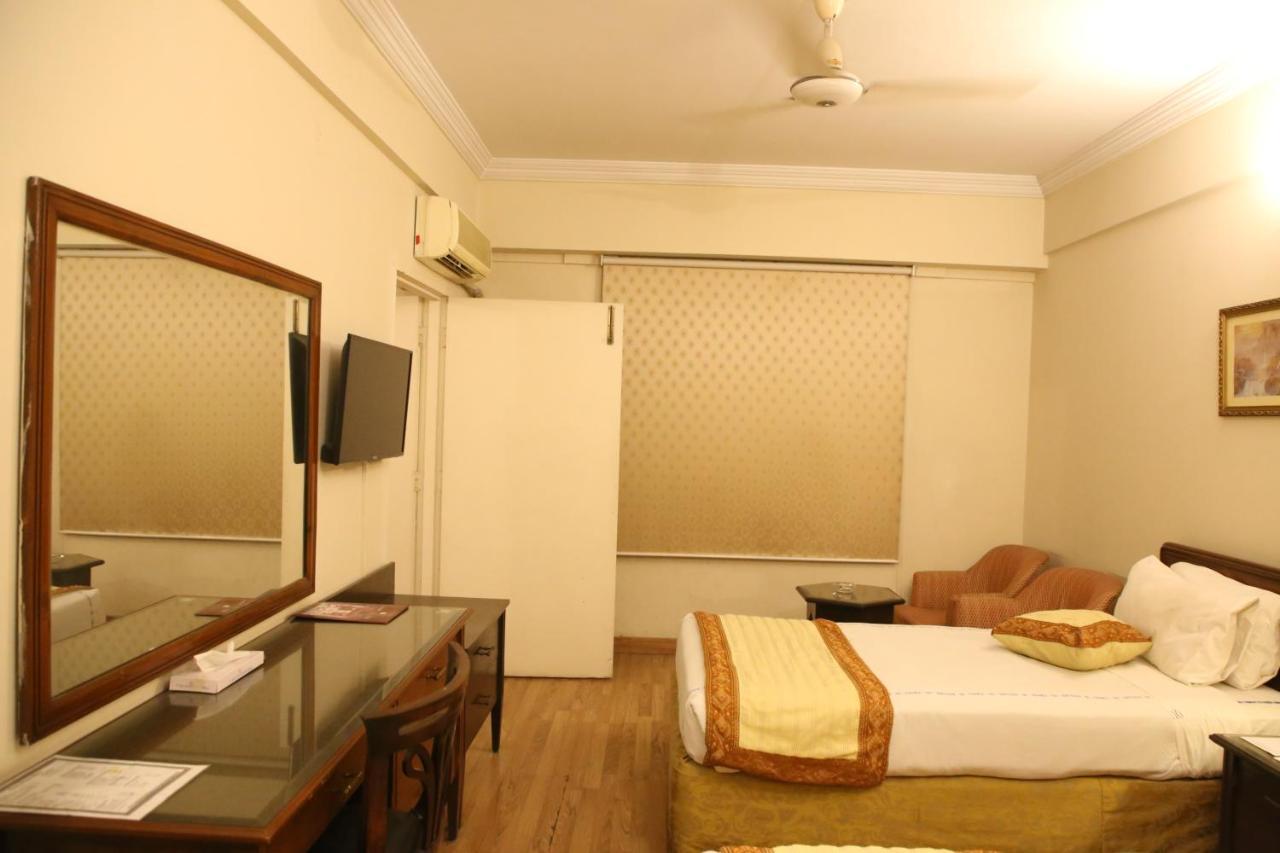 Carlton Tower Hotel Lahore Extérieur photo