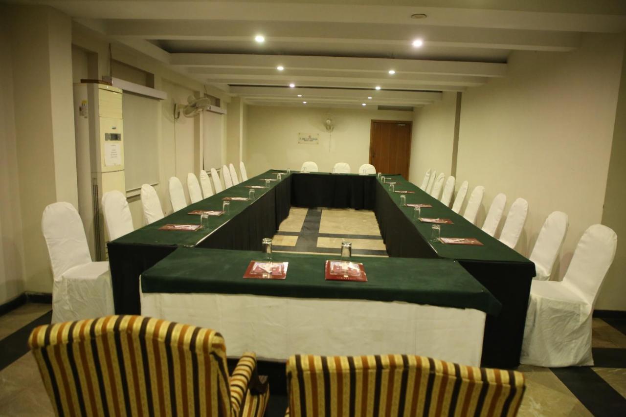 Carlton Tower Hotel Lahore Extérieur photo