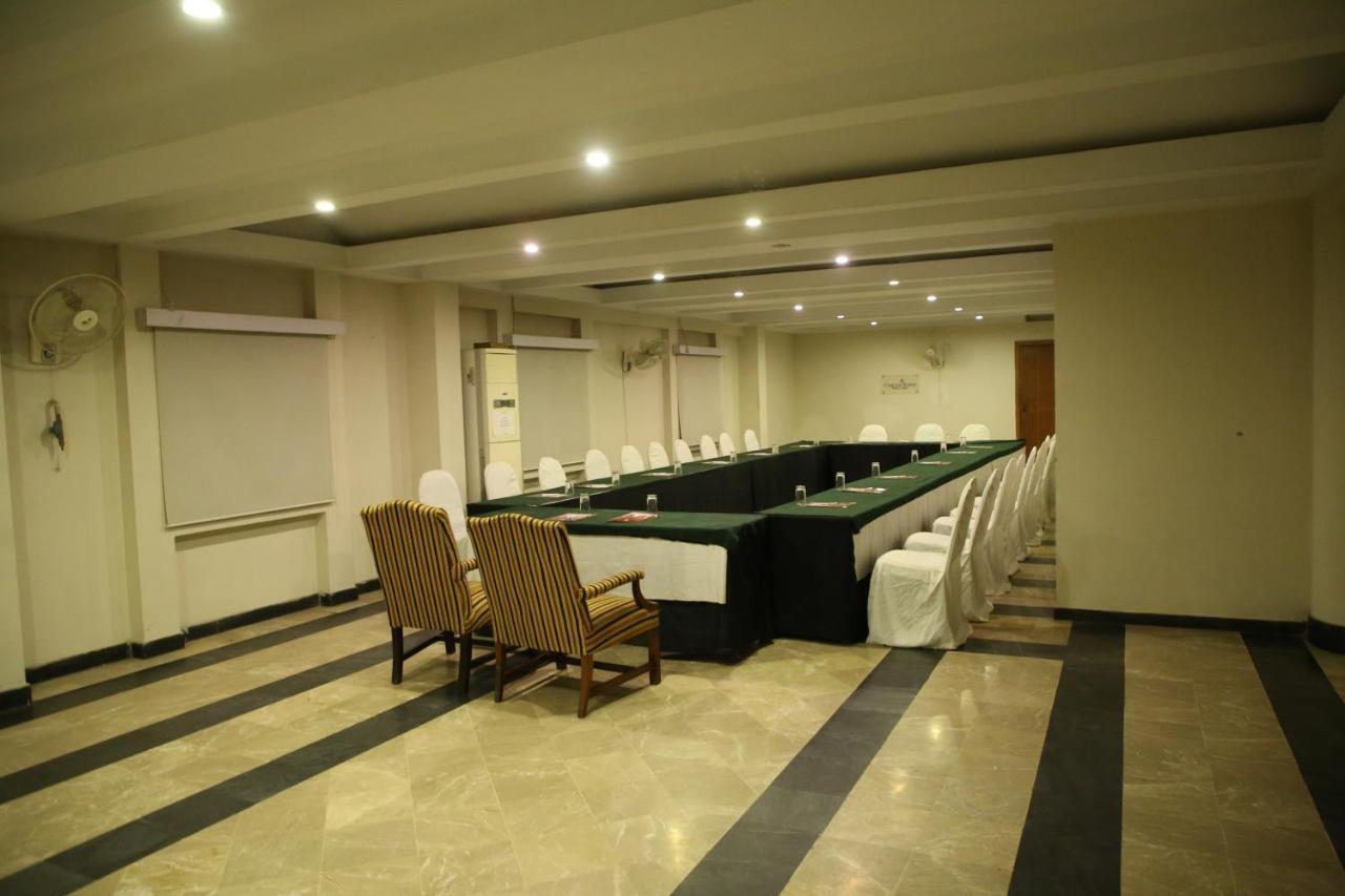 Carlton Tower Hotel Lahore Extérieur photo