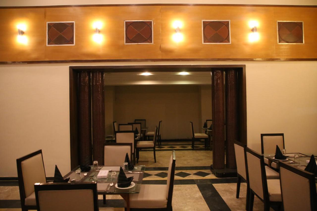 Carlton Tower Hotel Lahore Extérieur photo