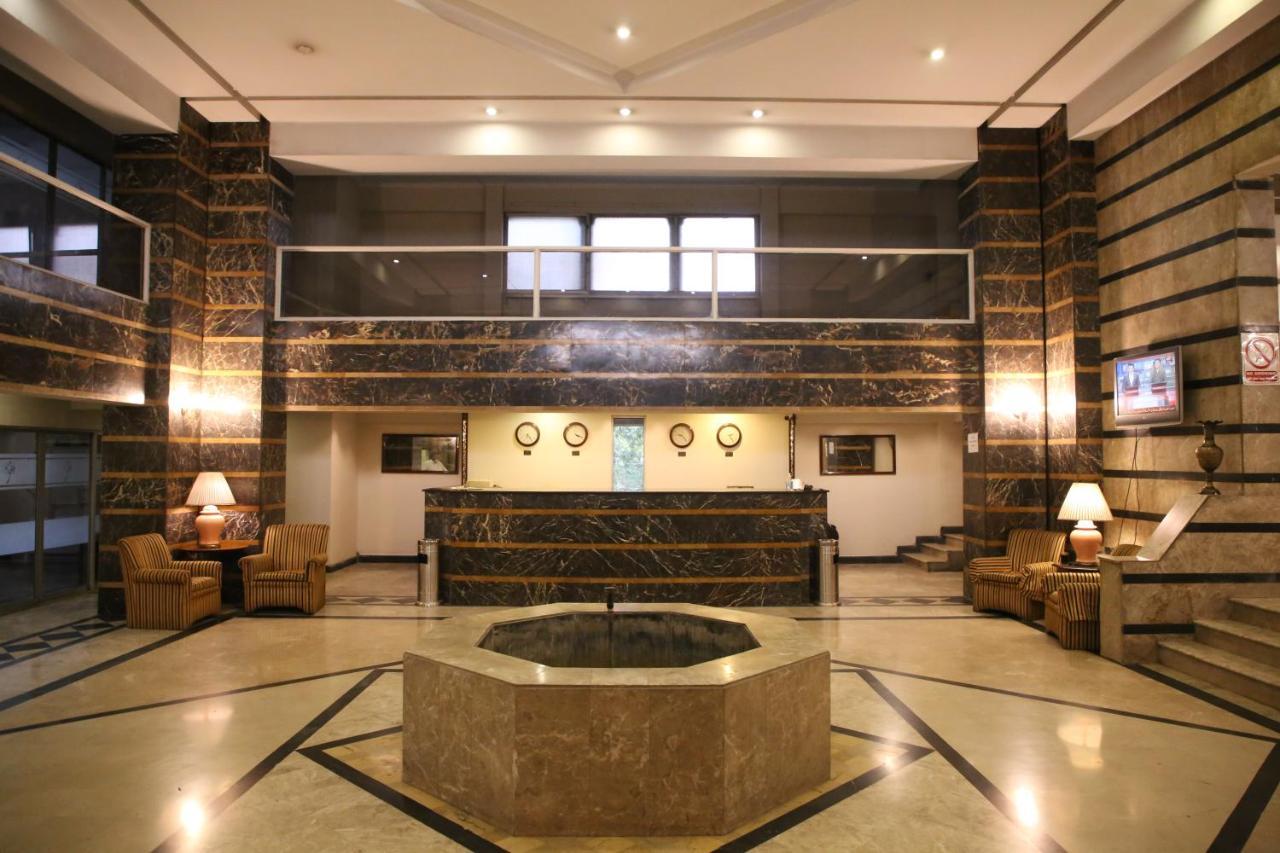 Carlton Tower Hotel Lahore Extérieur photo