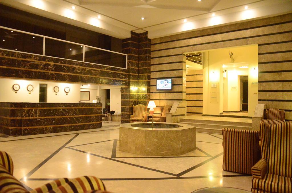 Carlton Tower Hotel Lahore Extérieur photo
