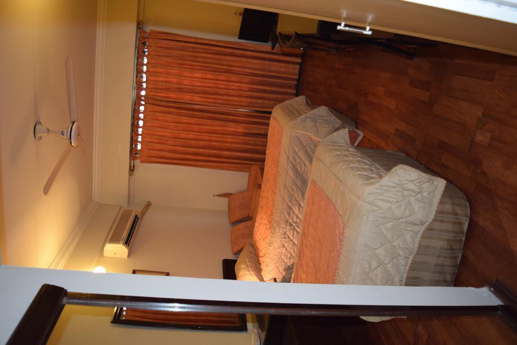 Carlton Tower Hotel Lahore Extérieur photo
