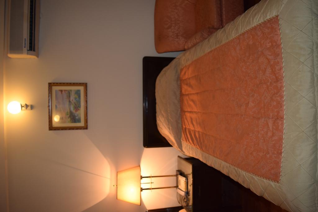 Carlton Tower Hotel Lahore Extérieur photo