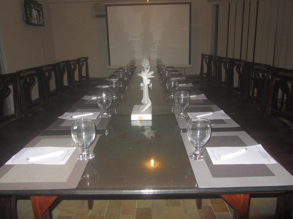 Carlton Tower Hotel Lahore Extérieur photo