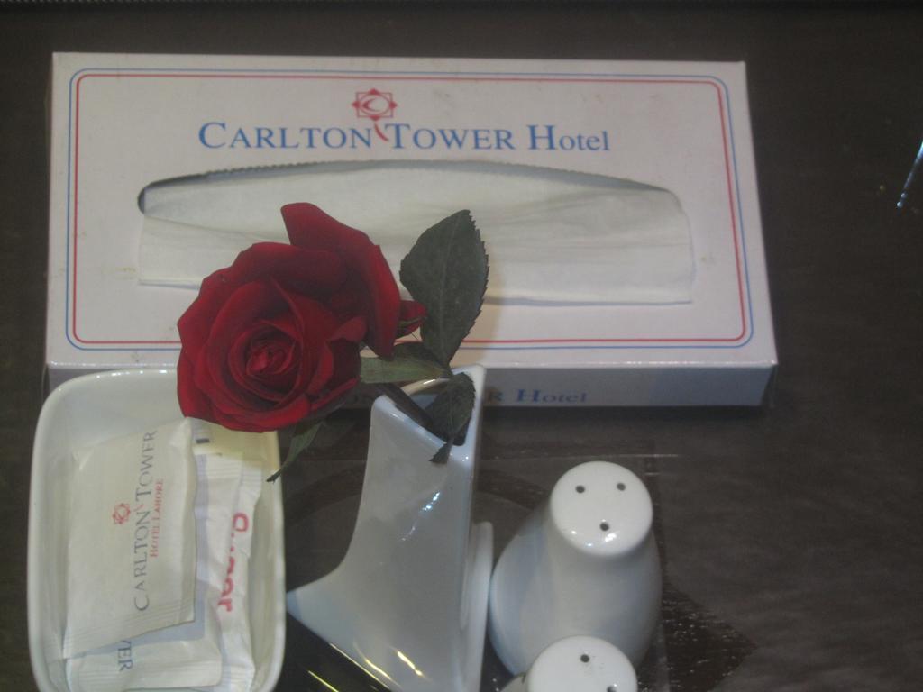 Carlton Tower Hotel Lahore Extérieur photo