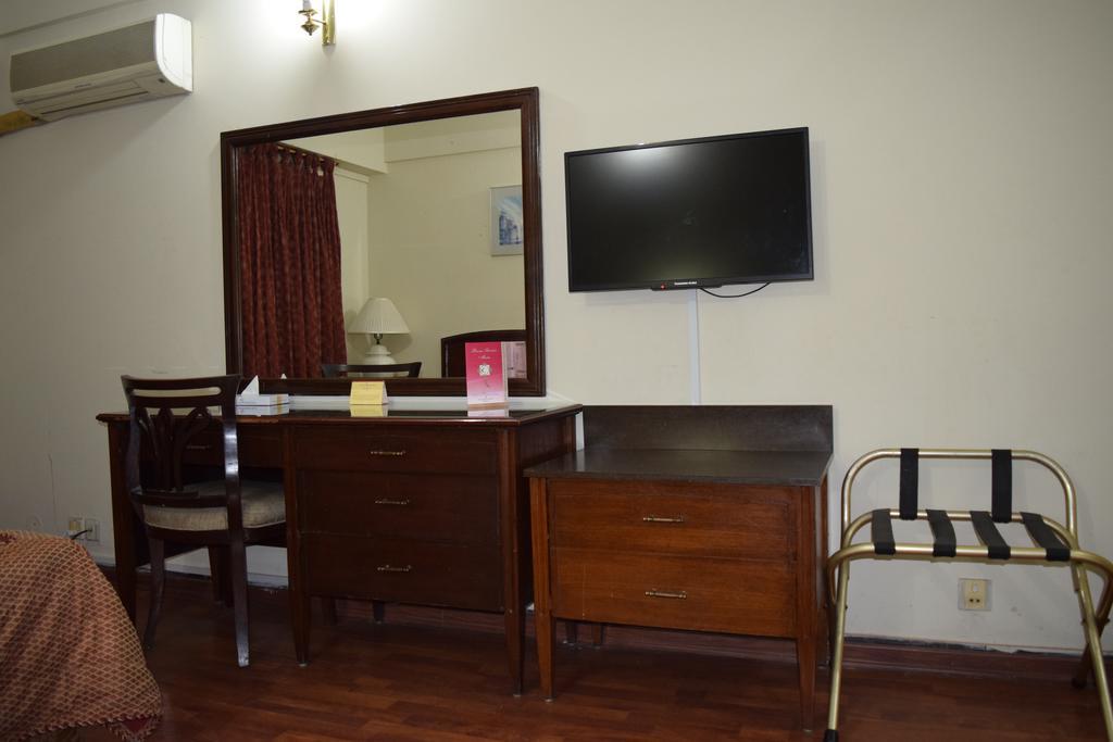 Carlton Tower Hotel Lahore Extérieur photo