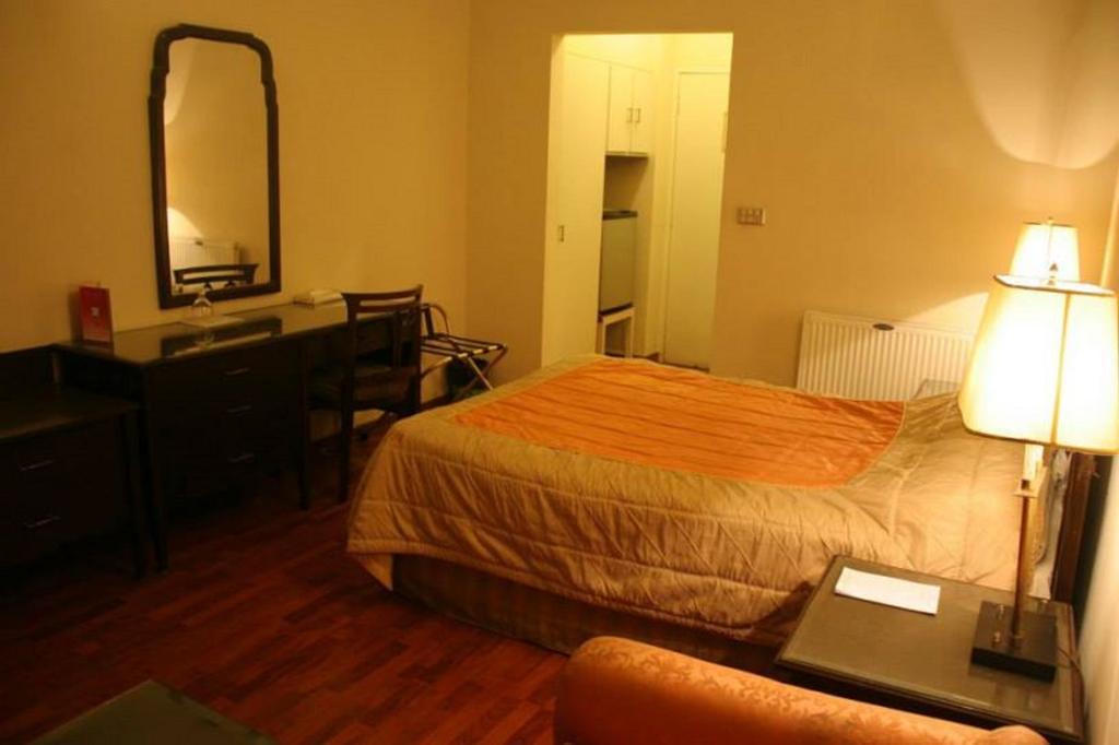 Carlton Tower Hotel Lahore Chambre photo