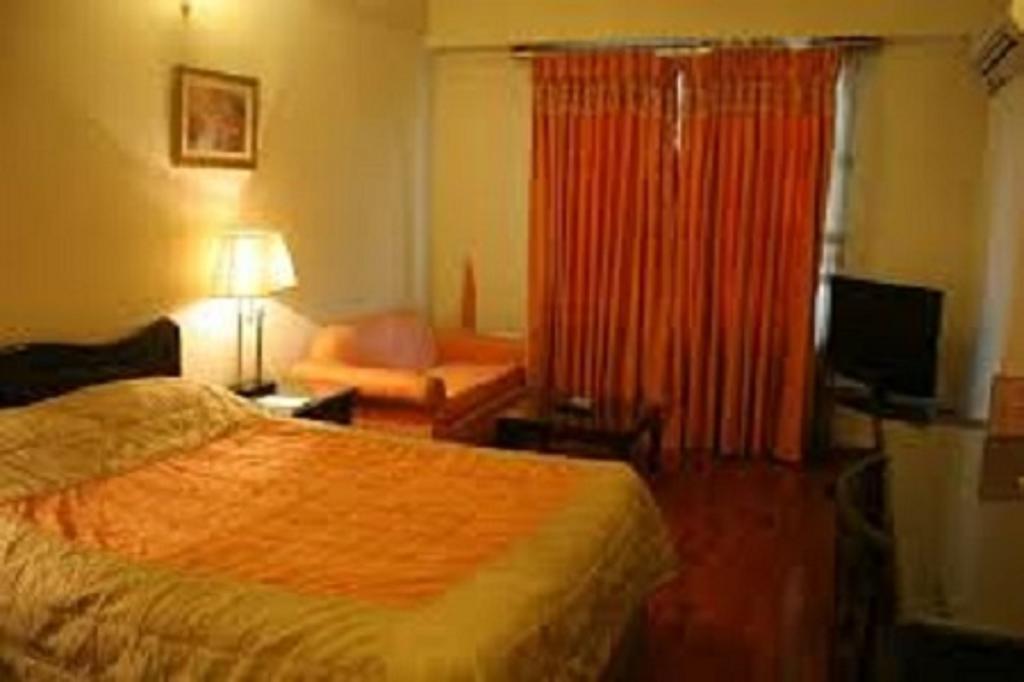 Carlton Tower Hotel Lahore Chambre photo