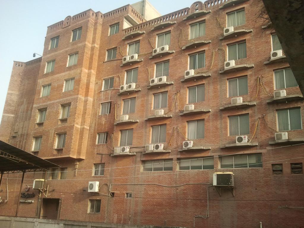 Carlton Tower Hotel Lahore Extérieur photo